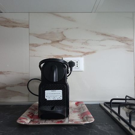Wh - Un Posto Al Sole - Attico Monolocale Con Parcheggio Gratuito - 5 Minuti Dal Centro - Wifi Lägenhet Sanremo Exteriör bild