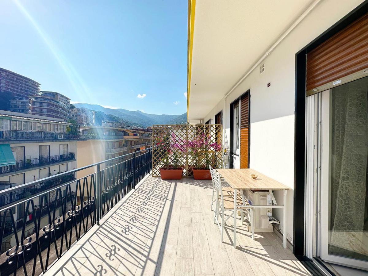 Wh - Un Posto Al Sole - Attico Monolocale Con Parcheggio Gratuito - 5 Minuti Dal Centro - Wifi Lägenhet Sanremo Exteriör bild