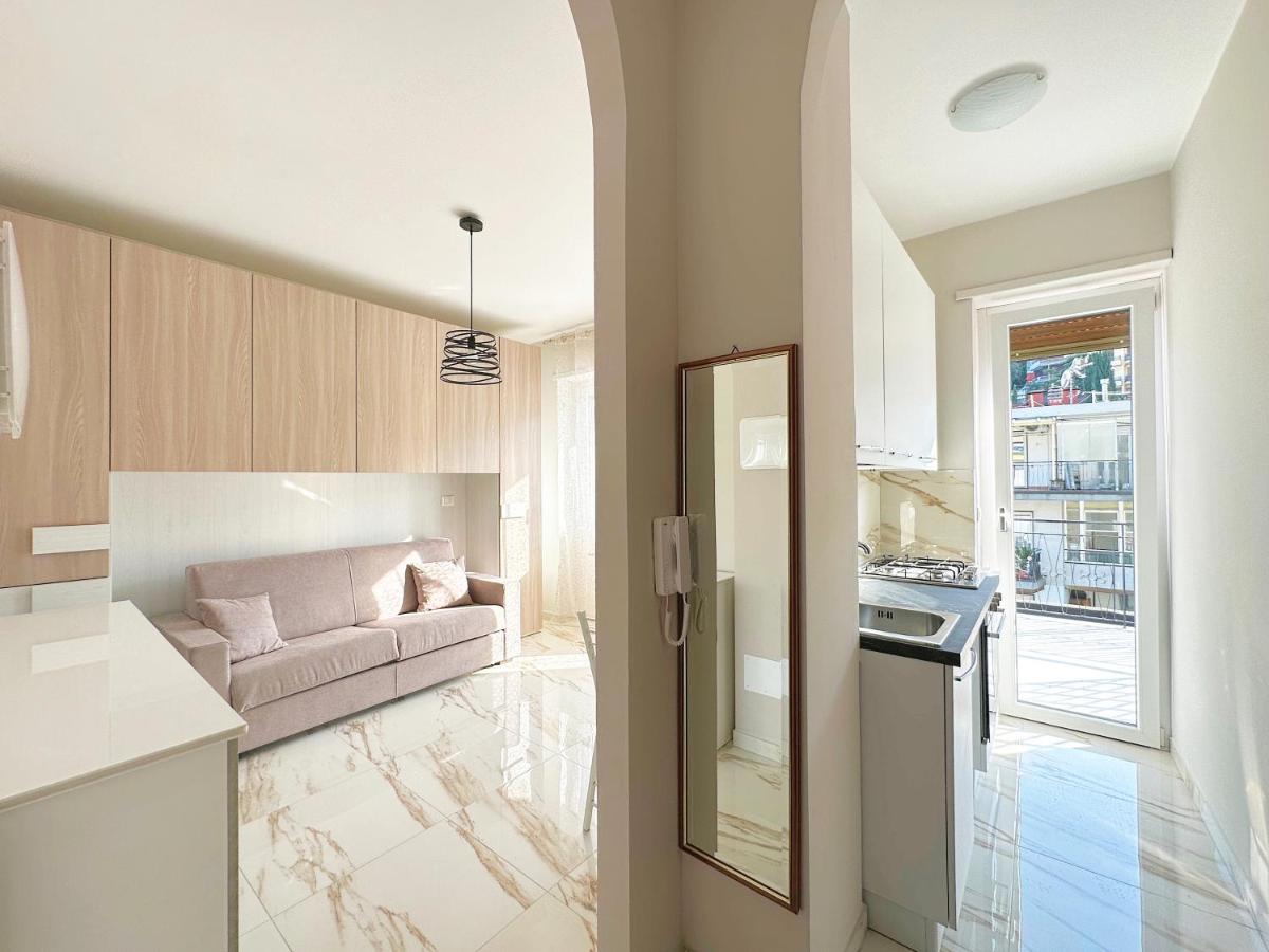 Wh - Un Posto Al Sole - Attico Monolocale Con Parcheggio Gratuito - 5 Minuti Dal Centro - Wifi Lägenhet Sanremo Exteriör bild